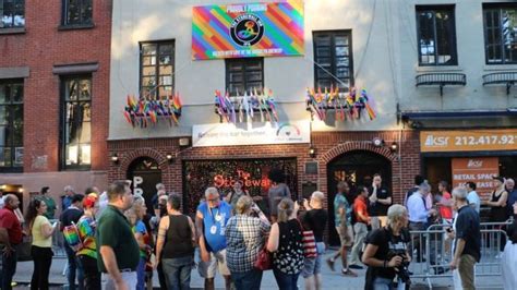 Cómo Es Hoy Stonewall Inn El Bar De Nueva York Donde Ocurrió La Revuelta Por Los Derechos Gay