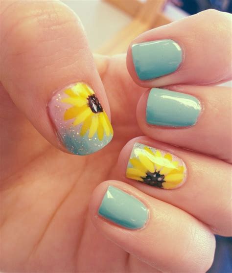 Sunflower nails | Mm L.'s Photo | Beautylish