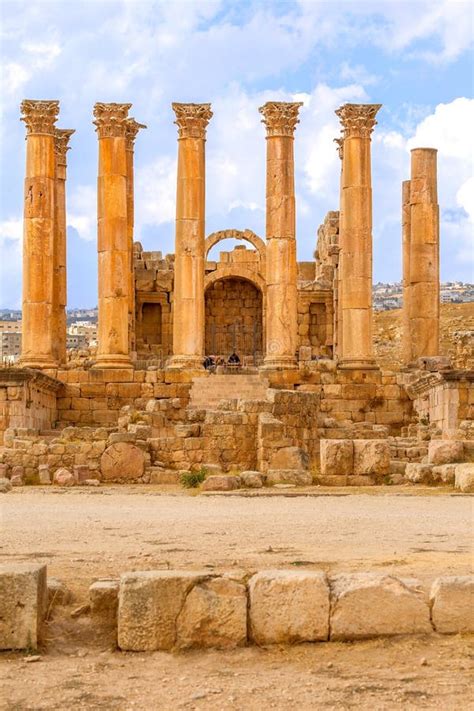 Jerash Jordan Temple Of Artemis In Ancient Gerasa Editorial Photo