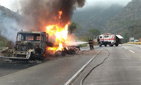 Se Incendi Gandola En La Autopista Puerto Cabello Valencia