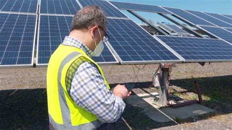 Iberdrola Y La Asturiana Exiom Ubicarán Una Planta De Fabricación De Paneles Solares