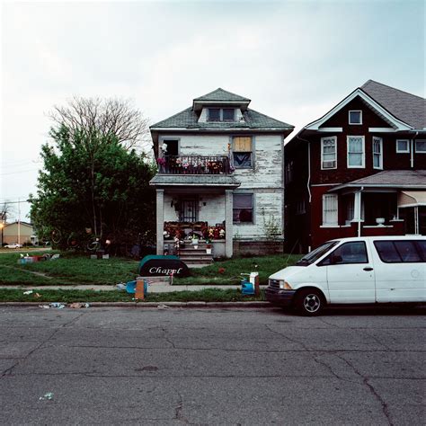 100 Abandoned Houses