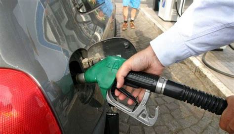 Benzina Oggi Rialzo Listini Ma Prezzi In Calo Alla Pompa Il Corriere