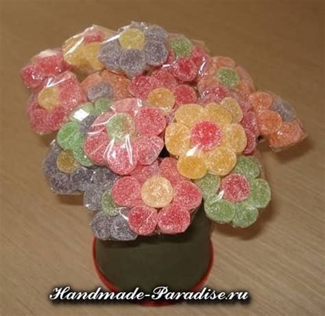 Сладкие букеты из мармеладок. Мастер-класс | Съедобные подарки своими ...