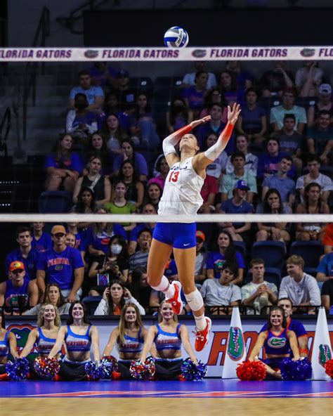 Volleyball Hosts Its First Top 15 Matchup Of The Season Espn 98 1 Fm