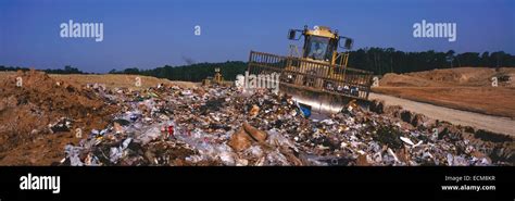 Sanitary Landfill Hi Res Stock Photography And Images Alamy