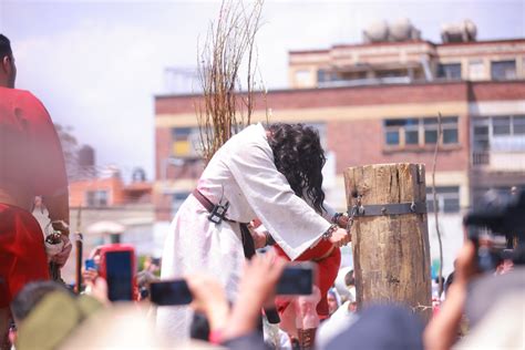 Qu Pas En Viacrucis De Iztapalapa Crucifixi N De Cristo Y Lo