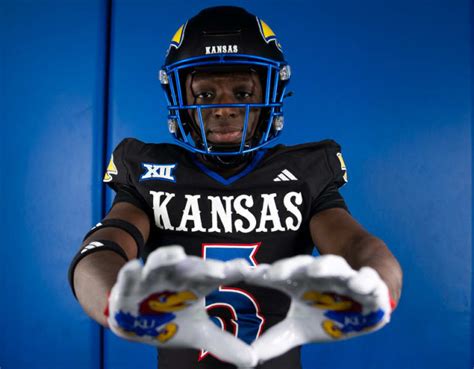 Kyle Keya Breaks Down His Visit To Kansas For Junior Day Jayhawkslant