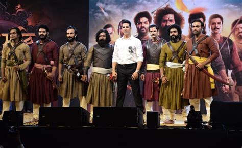 Akshay Kumar To Make His Marathi Debut With Vedat Marathe Veer Daudale ...