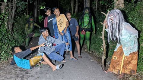 Nenek Gayung Dan Buto Ijo Kembar Bikin Onar Dijalanan Scary Ghost