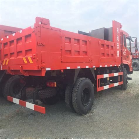 New Dong Feng Yuchai Engine Tipper Truck 4x2 Dump Truck To Earn A Good Helper Construction Truck