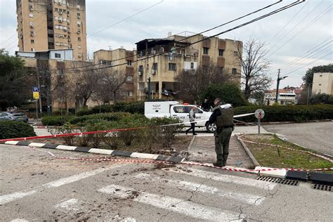 الجيش الإسرائيلي إصابة 14 جنديا في ضربة نفذها حزب الله اللبناني