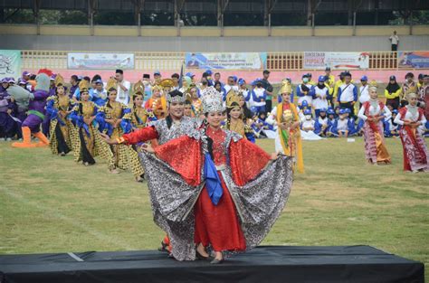 Tari Kolosal Khas Kota Serang Warnai Pembukaan Popda X Banten