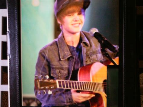 Guitar Bieber Justin Bieber Photo 23623419 Fanpop