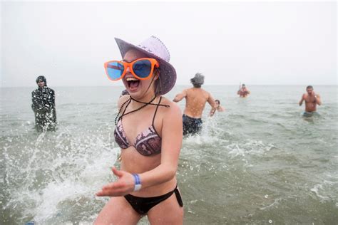 Taking The Plunge New Years Day Polar Bear Dips Ctv News