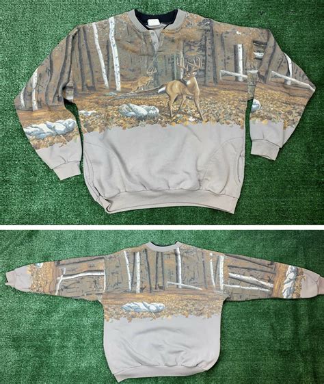 Vintage Whitetail Deer Sweatshirt Camoretro