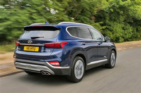 Hyundai Santa Fe Premium Se 4wd 2018 Uk Review Autocar