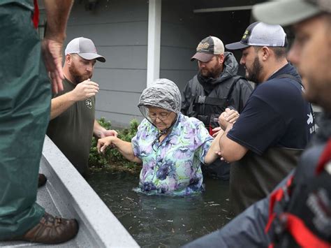 After Hurricane Harvey Port Arthur Residents Remain Stranded And Homes