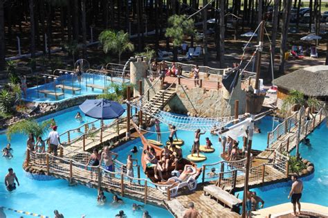 Complejo Turístico Chuy y Parque de aguas en Barra de Chuy cabañas