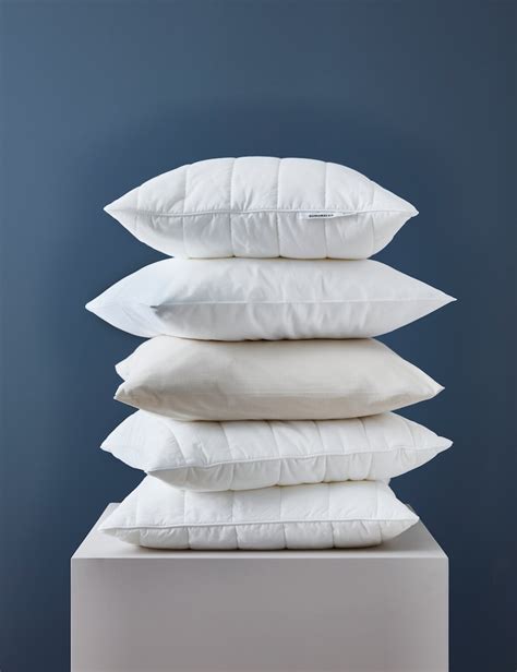 How to choose the perfect pillow for you - IKEA