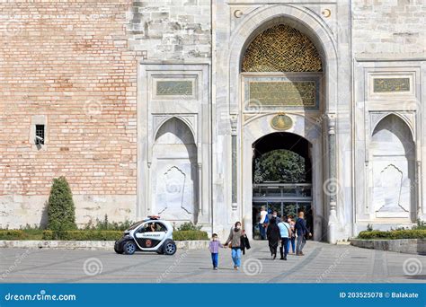 Imperial Gate Of Topkapi Palace Sultanahmet Neighbourhood City Of