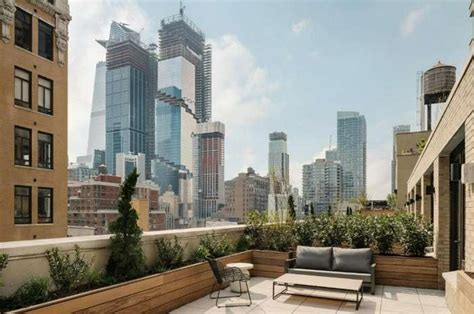 21 Manhattan Hotels With Balcony And View