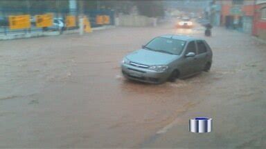 Jornal Vanguarda Chuva Forte Causa Alagamentos Em Jacare Sp