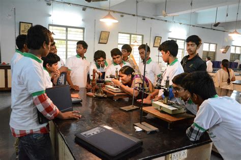 Kakaraparti Bhavanarayana College Kbn College Vijayawada Best