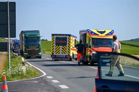 Vorfahrt Missachtet Vier Verletzte Nach Crash An Kreuzung In