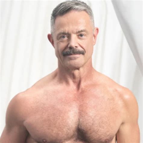 Hot Dilf Reece Scott Fucks Bearded Kyle Steele On A Counter XHamster