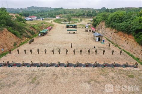 火力全开！新兵打响军旅生涯第一枪荔枝军事荔枝网新闻