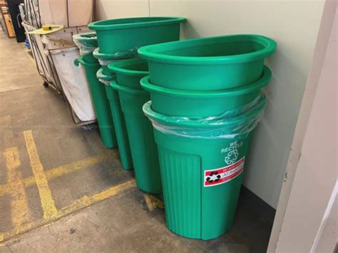 Lot Of 10 Recycle Bins In Cincinnati Oh Usa