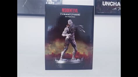 Resident Evil Tyrant T 002 Replica Statue Unboxing Youtube