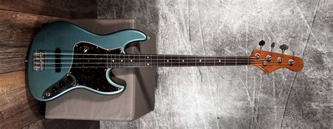 Bebop Classic Sherwood Green De Gier Guitars Basses