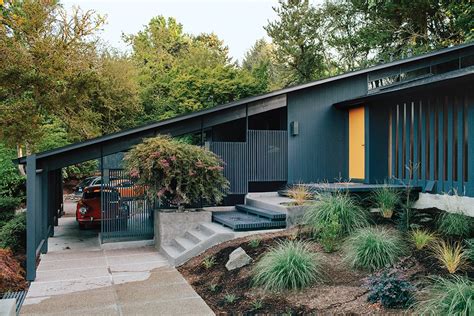 Midcentury Renovation In Portland Capitalizes On Nature With Seven