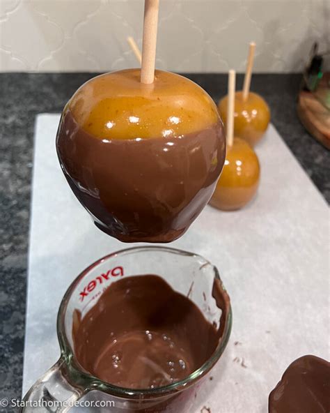 Easy Delicious Chocolate Caramel Apples With Recipe