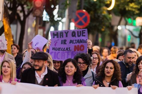 Galería de fotos Así ha sido la manifestación del 25N en Jerez