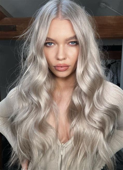 30 Bedazzling Silver Hair Color Ideas To Wear In 2024 Silver Blonde Hair Summer Blonde Hair