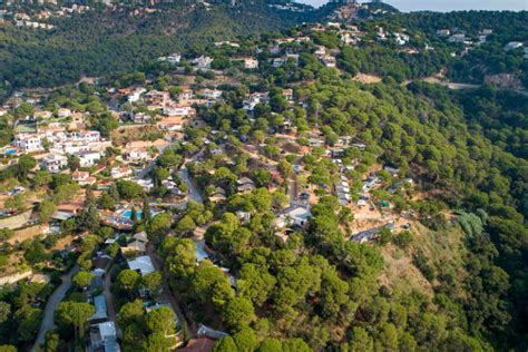 S Nia Cala Canyelles Tarifs Et Avis Camping Lloret De Mar