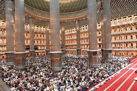 Infopublik Tarawih Pertama Ramadan H Di Masjid Istiqlal