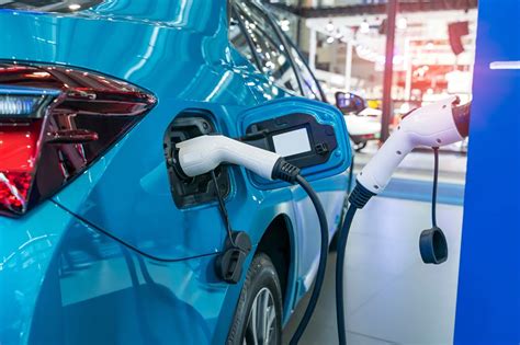 Brasil registra recorde histórico de vendas de carros elétricos em 2024