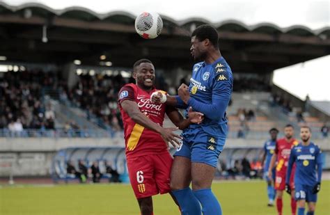 Football National Punis à Rouen les Chamois niortais voient la