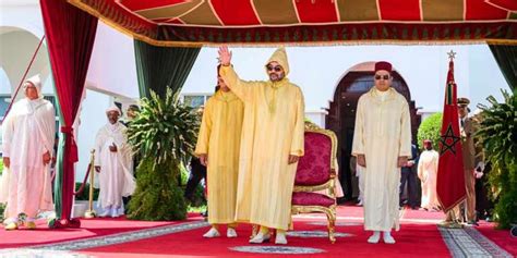 Fête du Trône le roi Mohammed VI préside la cérémonie de prestation de