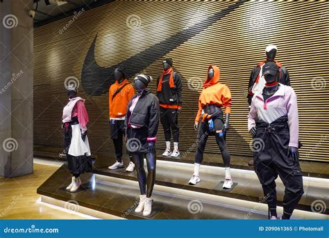 Nike Shop Interior Editorial Image Image Of Illuminate 209061365