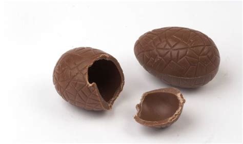 How To Break An Easter Egg In Half Perfectly Uk