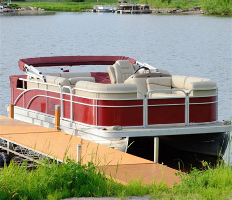 A Complete Guide To Luxury Pontoon Boats Southeast Financial