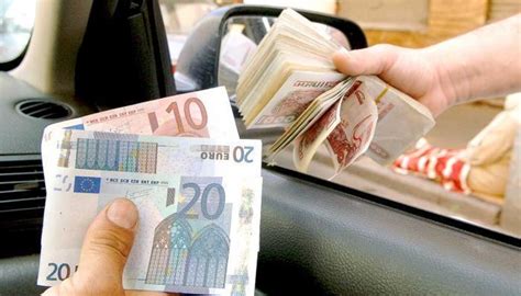 Devises En Alg Rie Taux De Change De L Euro Dollar Face Au Dinar Sur