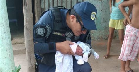 Agentes Da Guarda Municipal Reanimam E Salvam Beb Rec M Nascido Em