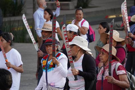 Chilango Marcha por Ayotzinapa protesta en CDMX a 9 años de