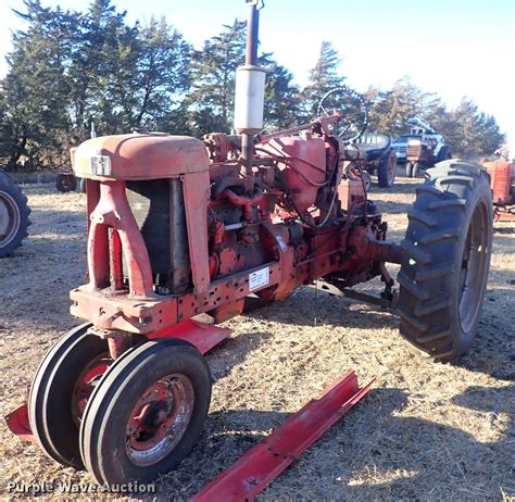 1956 International Harvester Mccormick Farmall 400 Tractor In Inman Ks